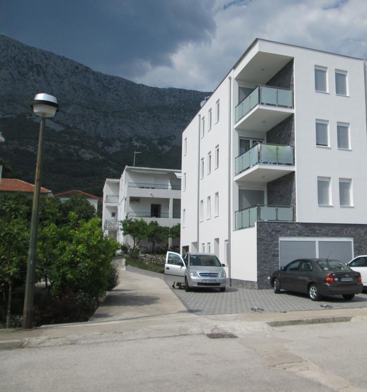 Apartments Lara Drvenik  Luaran gambar